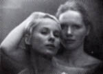 Foto da un film di Ingmar Bergman: "Persona" 1965, con Bibi Andersson e Liv Ulmann - dal libro "Immagini" di Ingmar Bergman